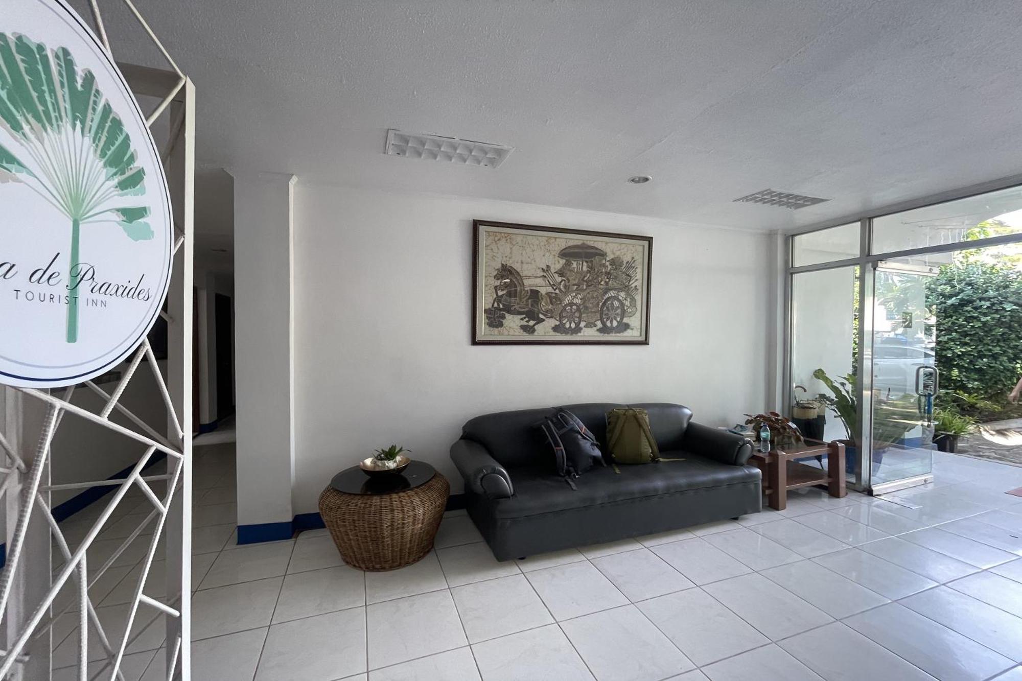 Casa De Praxides Tourist Inn Palawan Пуэрто-Принцеса Экстерьер фото